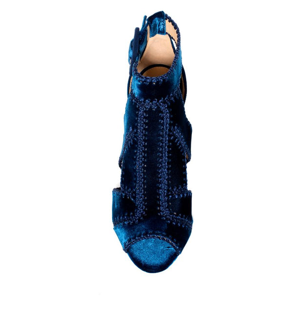 EXCLUSIVE - Edith Sandal