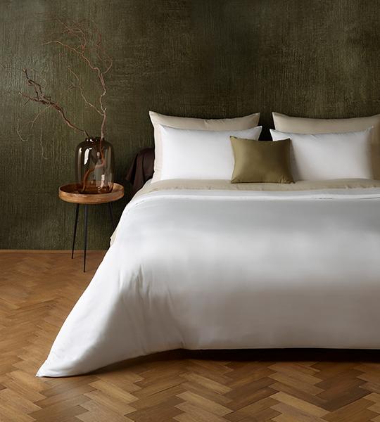 Basic Bedding Set in Pella Cotton