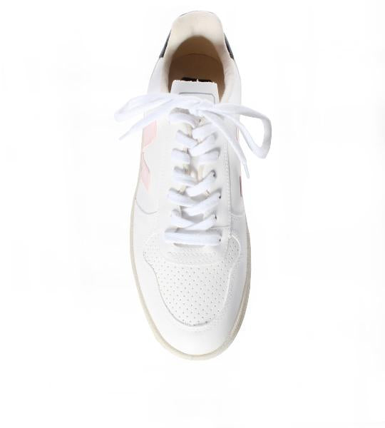 V-10 Bastille White Petale Black
